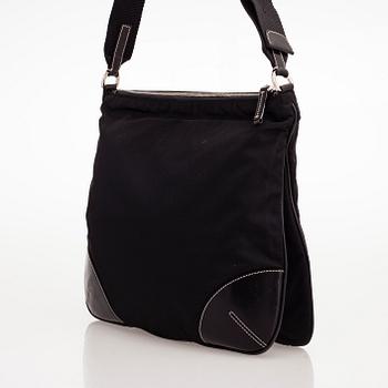 Prada, laukku.