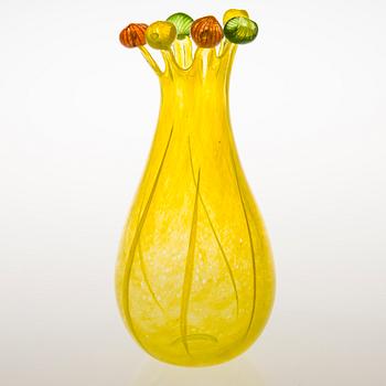 TIINA NORDSTRÖM, konstglas, "Yellow Princess", signerad Tiina Nordström, Nuutajärvi 1996.