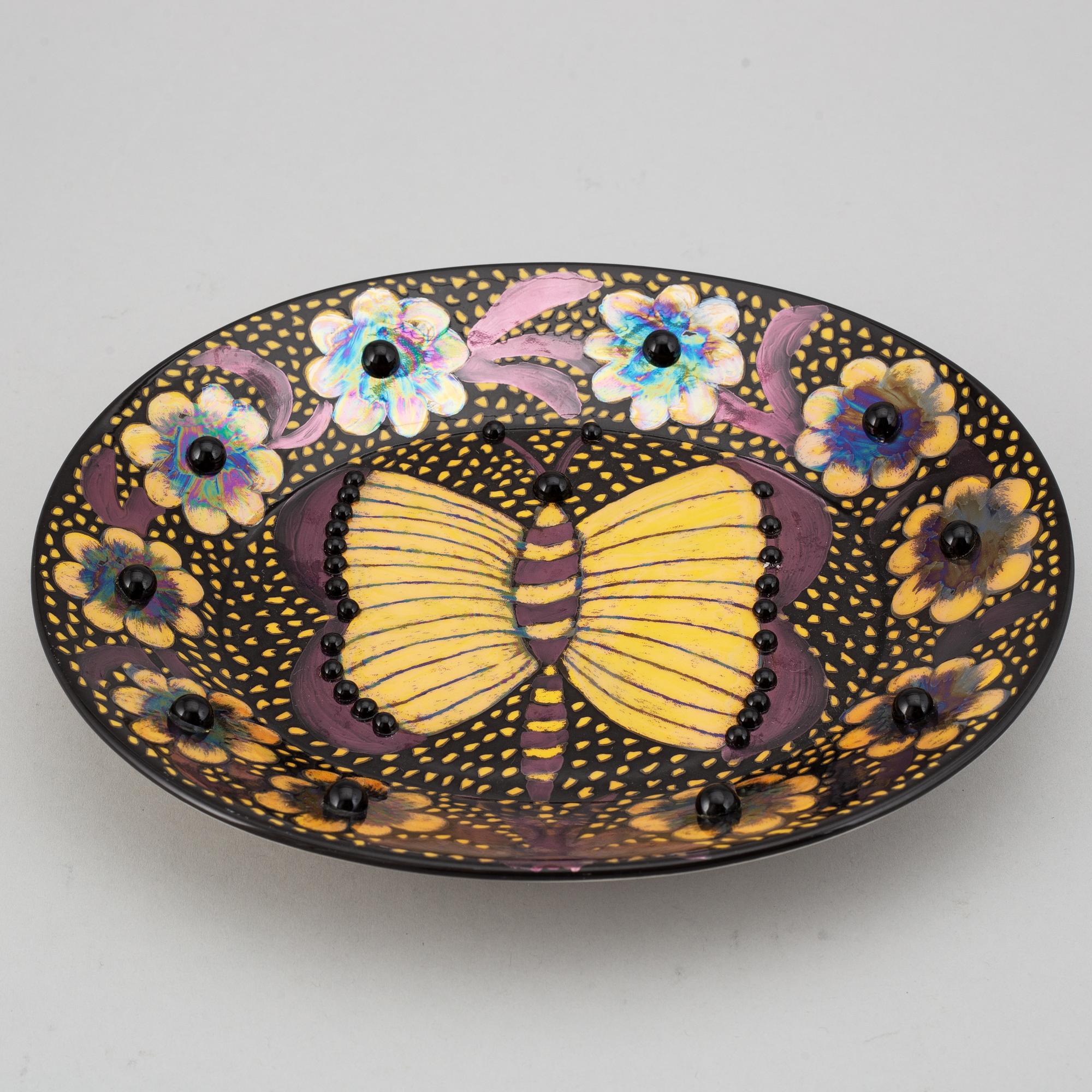 BIRGER KAIPIAINEN, a porcelain dish, Arabia Finland.