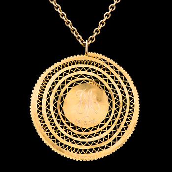 A TAPIO WIRKKALA PENDANT, "Viking pendant", 14K gold. Kultakeskus, Helsinki Finland 1969.