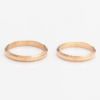 Sormuskia, 2 kpl, 14K kultaa. Kulta-Kontu, Helsinki 1977-78.