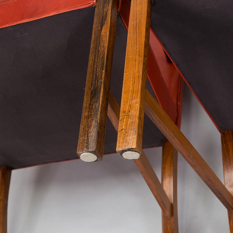 Ole Wanscher, karmstolar, ett par, snickarmästare AJ Iversen, Danmark 1900-talets mitt.