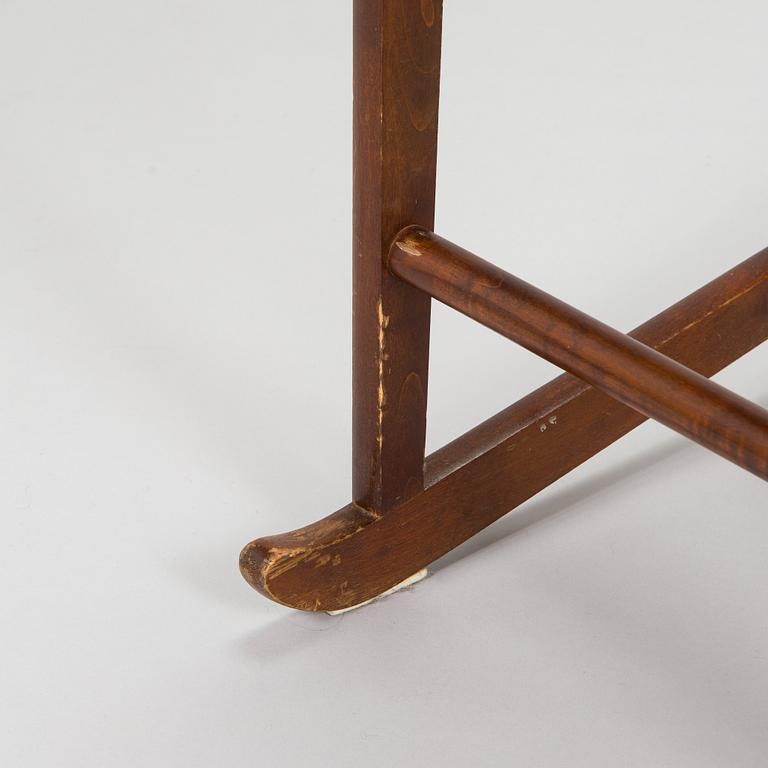 Ilmari Tapiovaara, a 1940s tea trolley Keravan for Puuteollisuus.