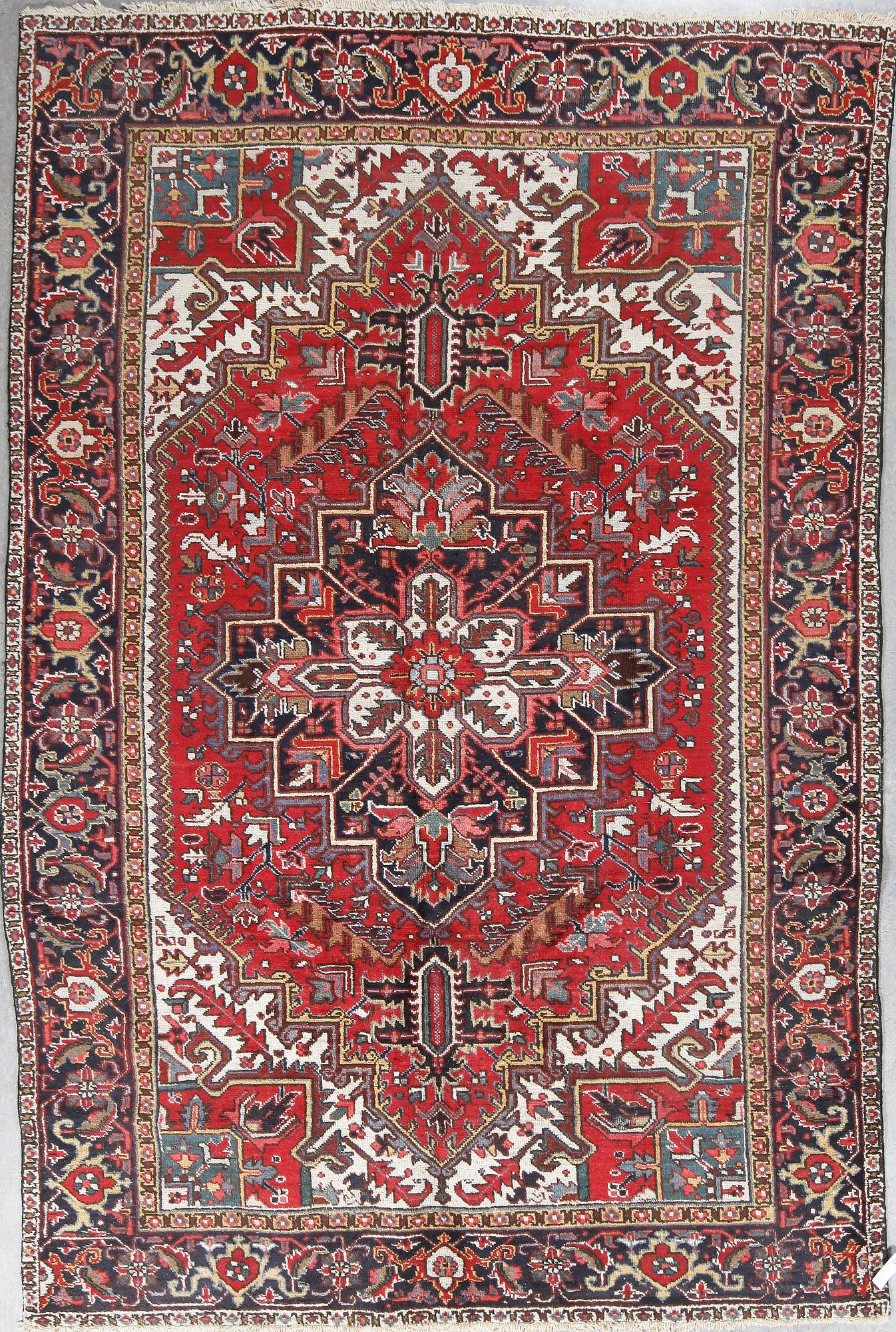 MATTA, Heris, ca 316x213 cm.