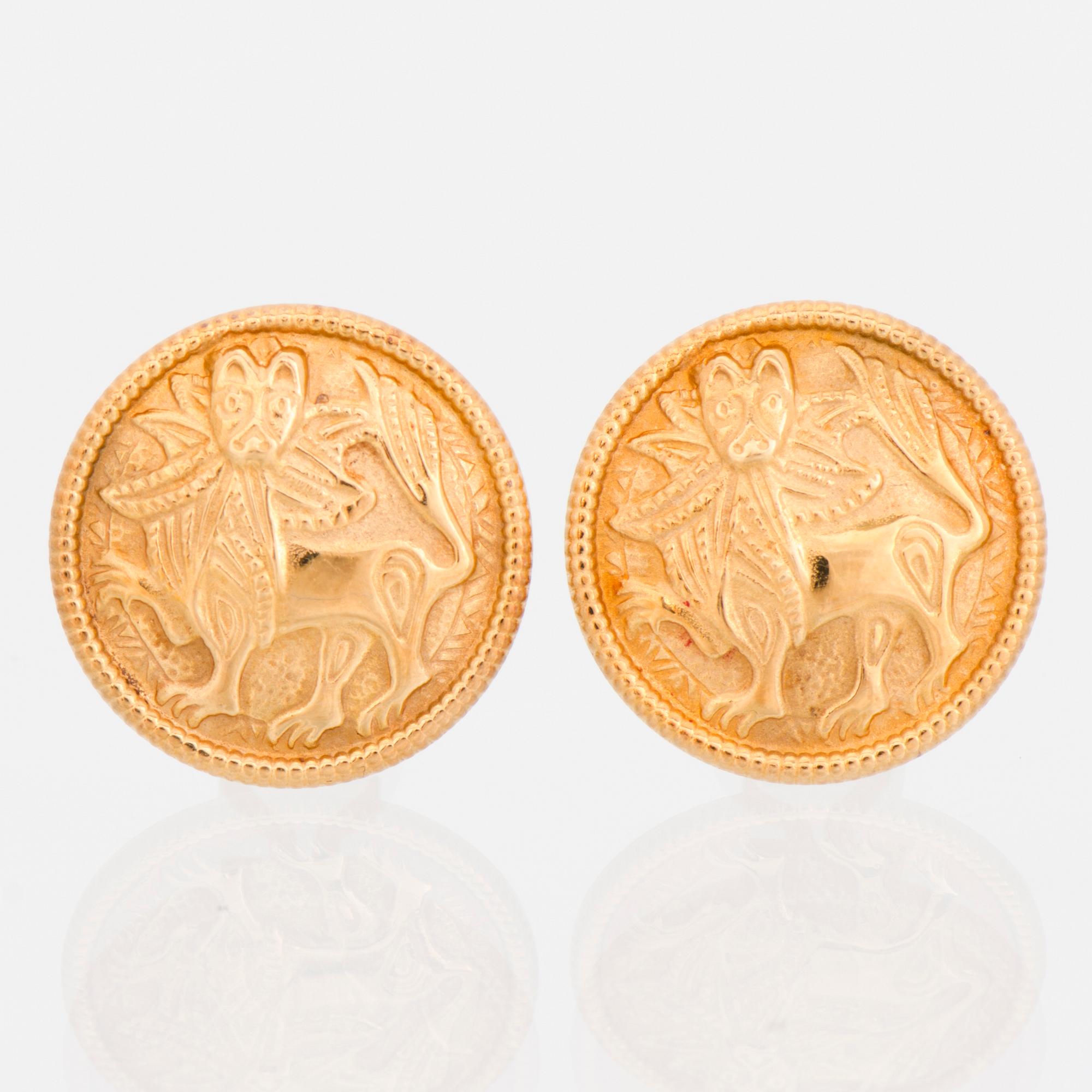 A PAIR OF EARRINGS, "Sun lion", 18K gold. Kalevala Koru 1998.