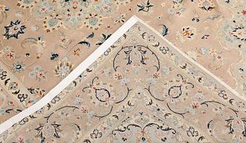 A Keshan carpet, approx. 290 x 198 cm.