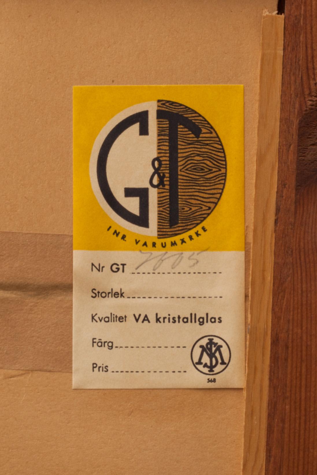 SPEGEL MED KONSOLBORD, märkt  G&T, 1900-talets andra hälft.