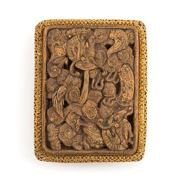 A gilded belt buckle, Qing dynasty, 18/19th Century.