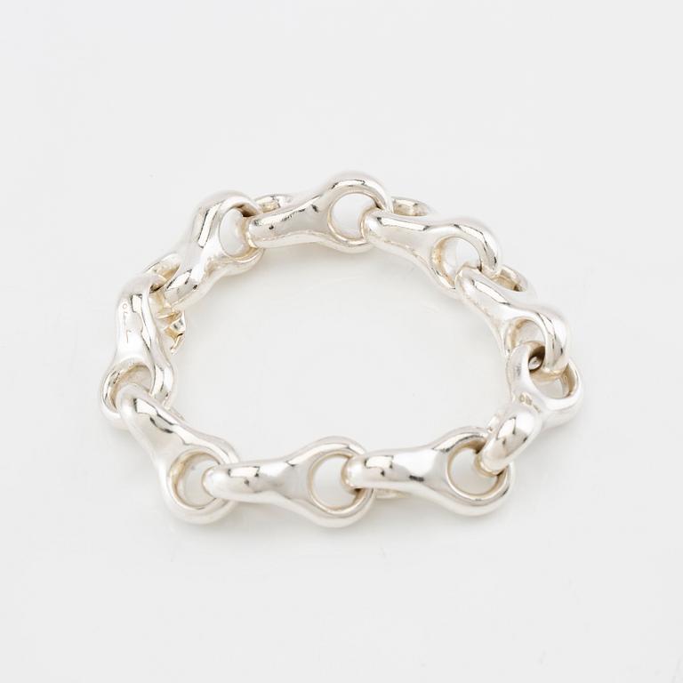 Ole Lynggaard, "Giga" bracelet in silver.