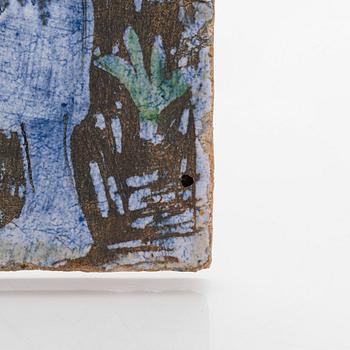 Rut Bryk, reliefi, kivitavaraa, signeerattu Rut Bryk.