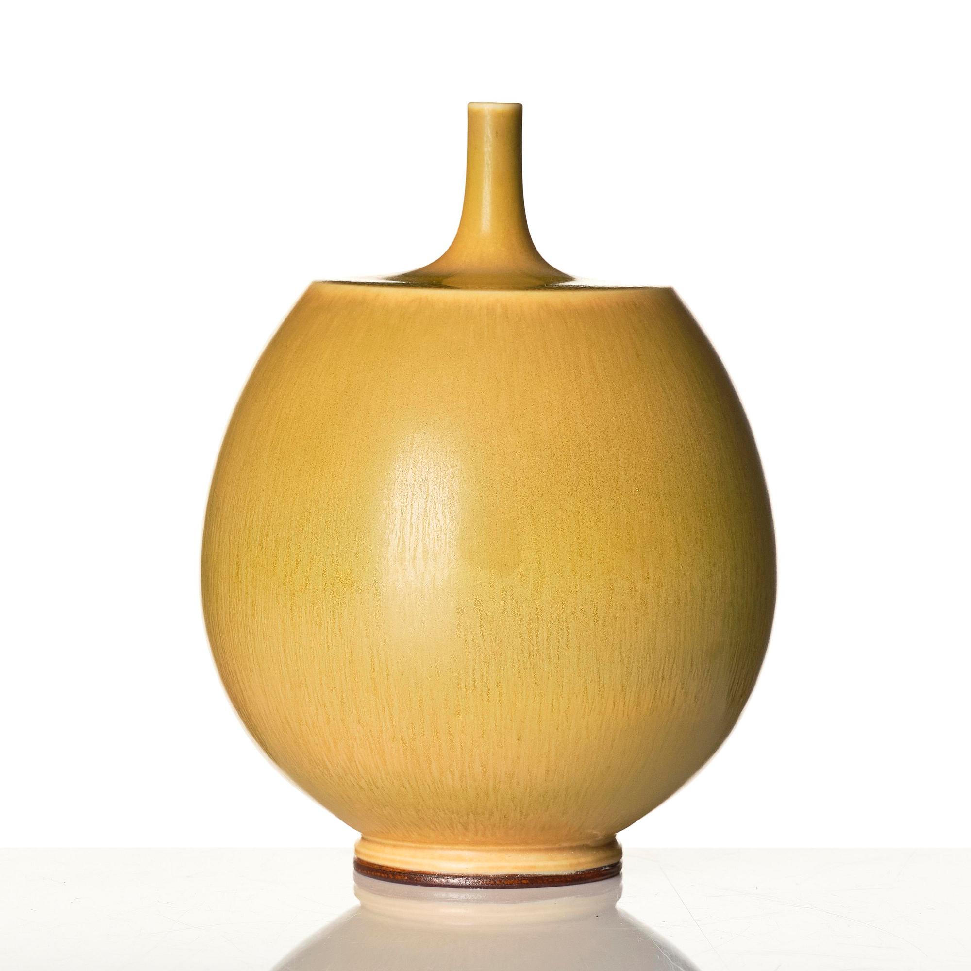 Berndt Friberg, a stoneware vase, Gustavsberg Studio, Sweden 1966.