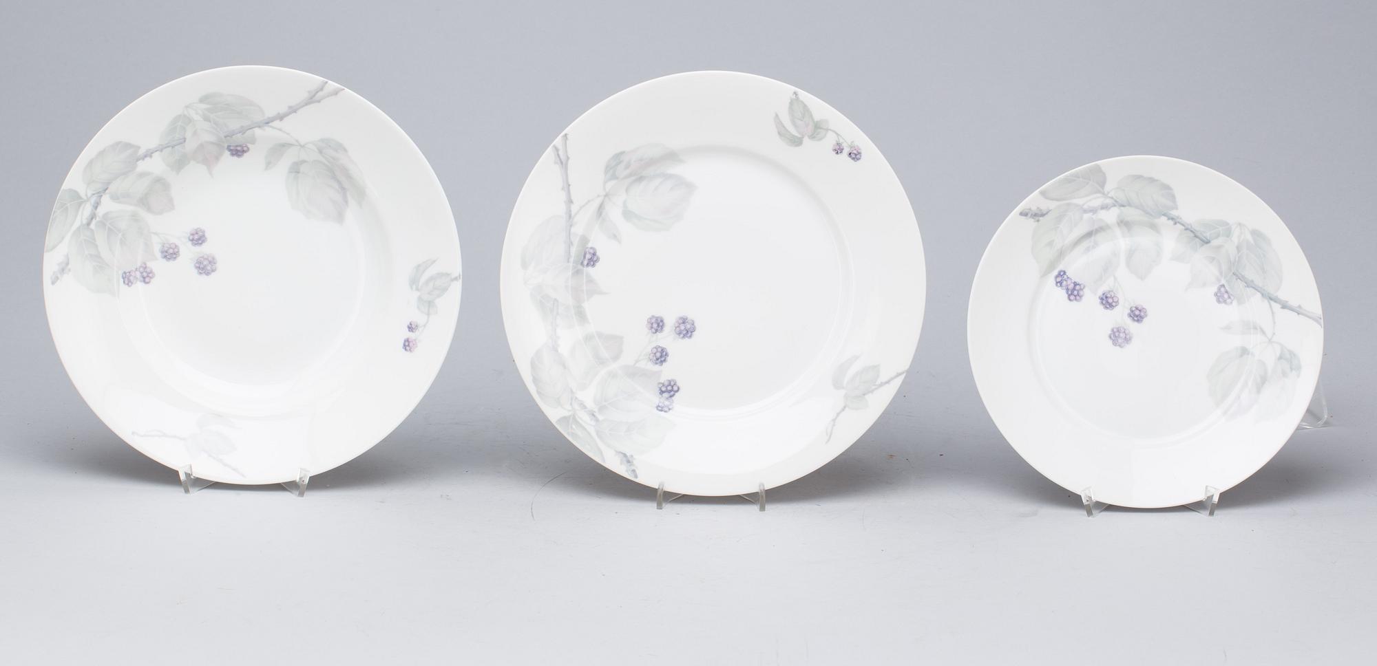 MATSERVIS, 46 delar, porslin, "Maria Björnbär", Rosenthal, Tyskland. 1900-talets andra hälft.
