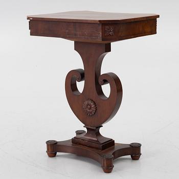 Sewing table, Karl Johan, first half of the 19th century.