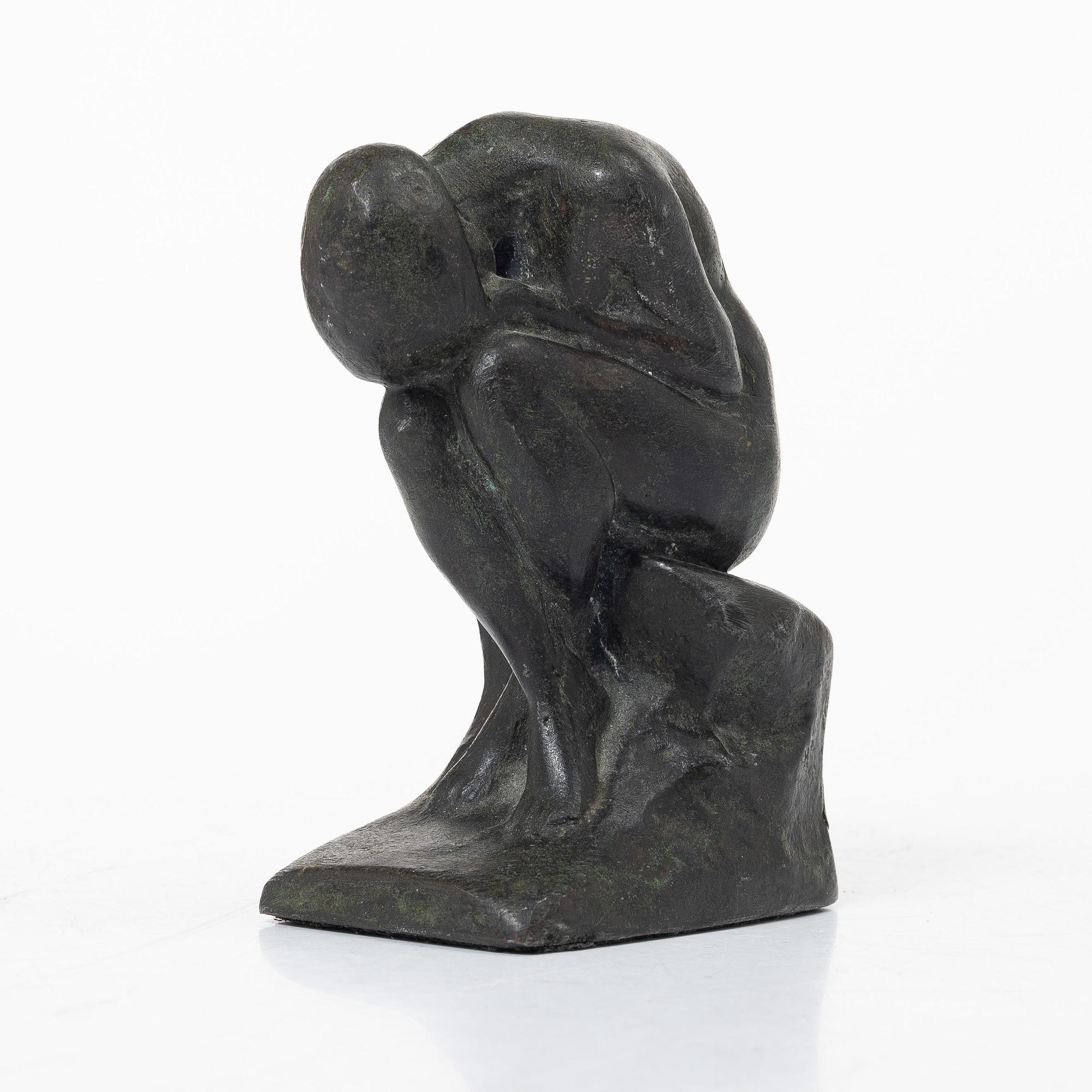 Halvar Frisendahl, Seated figure.