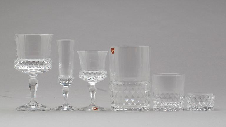 Glasservis, 47 delar,  "Silvia", Orrefors. 1900-talets andra hälft.