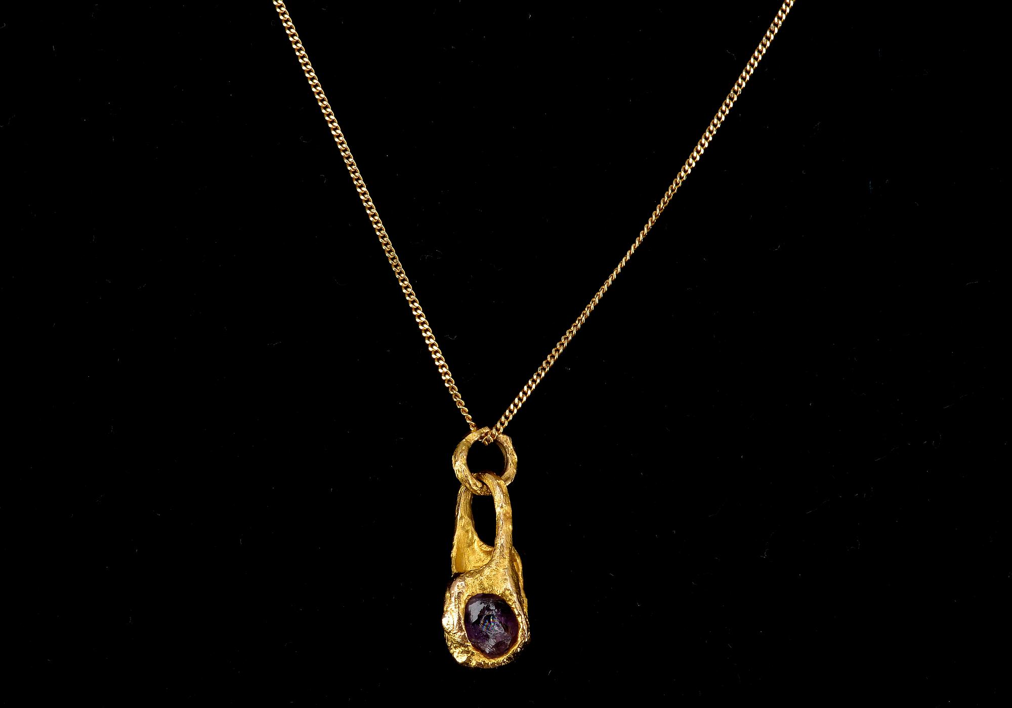 HÄNGSMYCKE, guld 14K, råametist, "Renklockan", Björn Weckström, Lapponia 1978. Vikt 4,6 g.