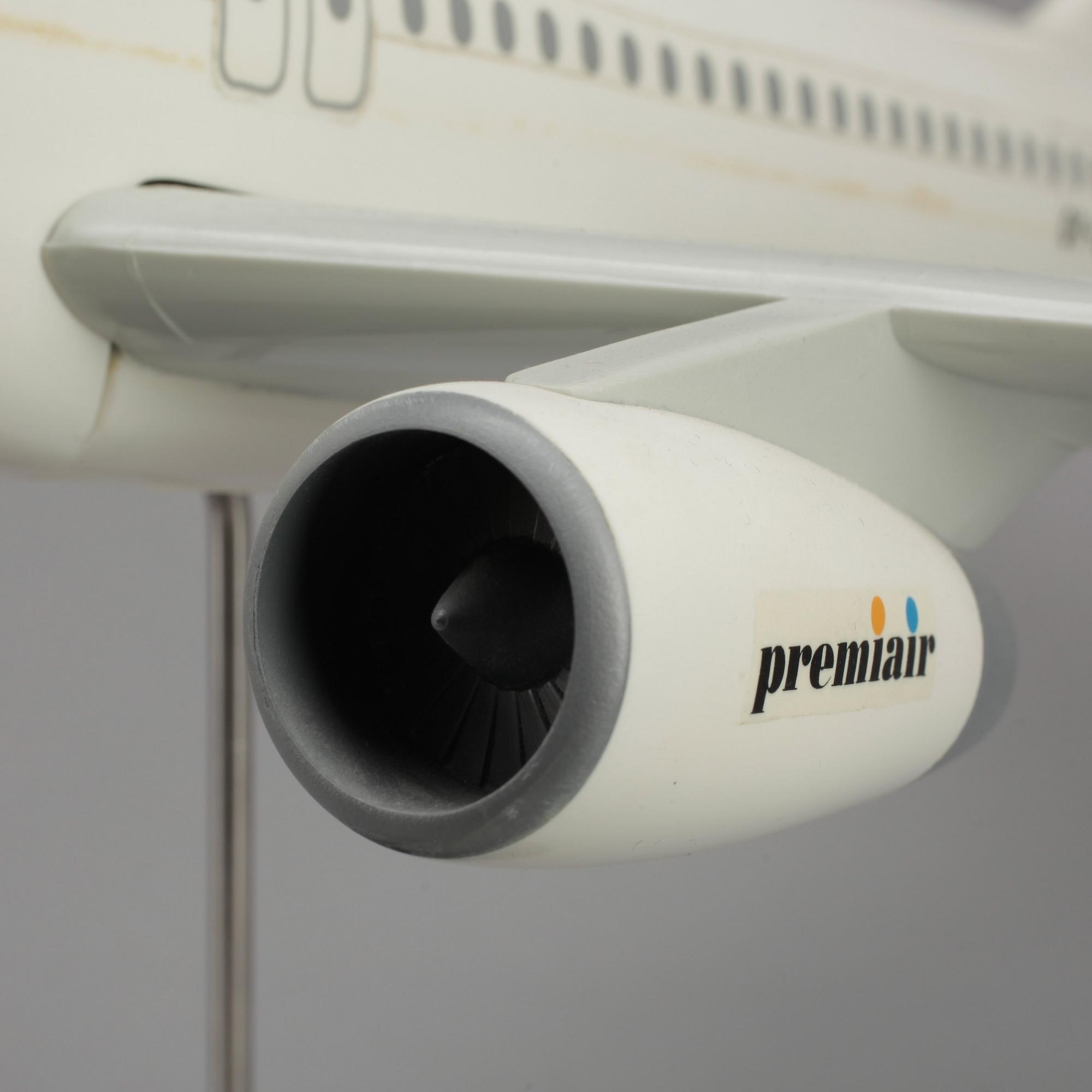 MODELLFLYGPLAN, displaymodel, Airbus A320, skala 1/50.