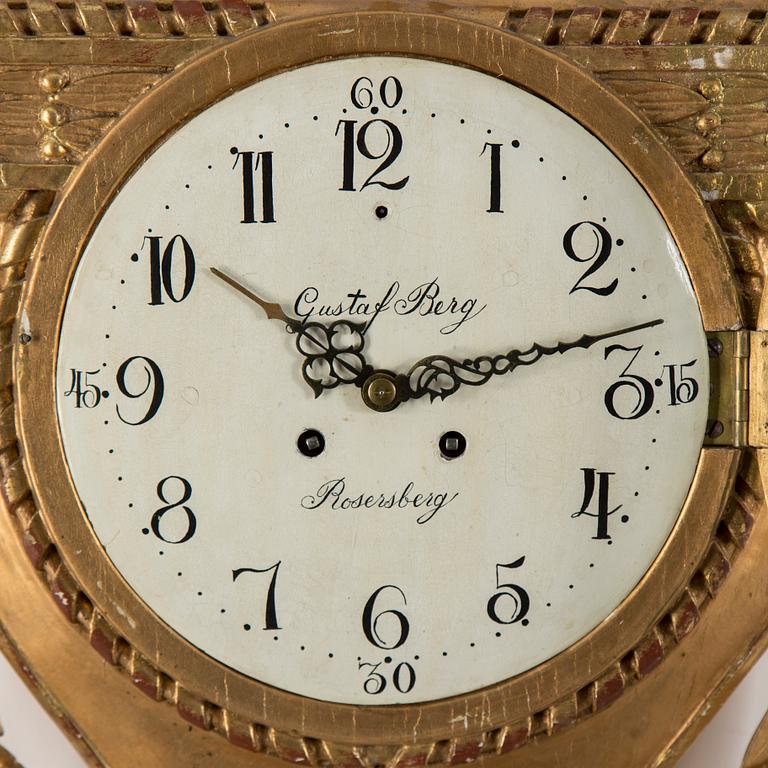 WALL CLOCK, gustavian style, signed Gustaf Berg, Rosersberg. Early 20th century.