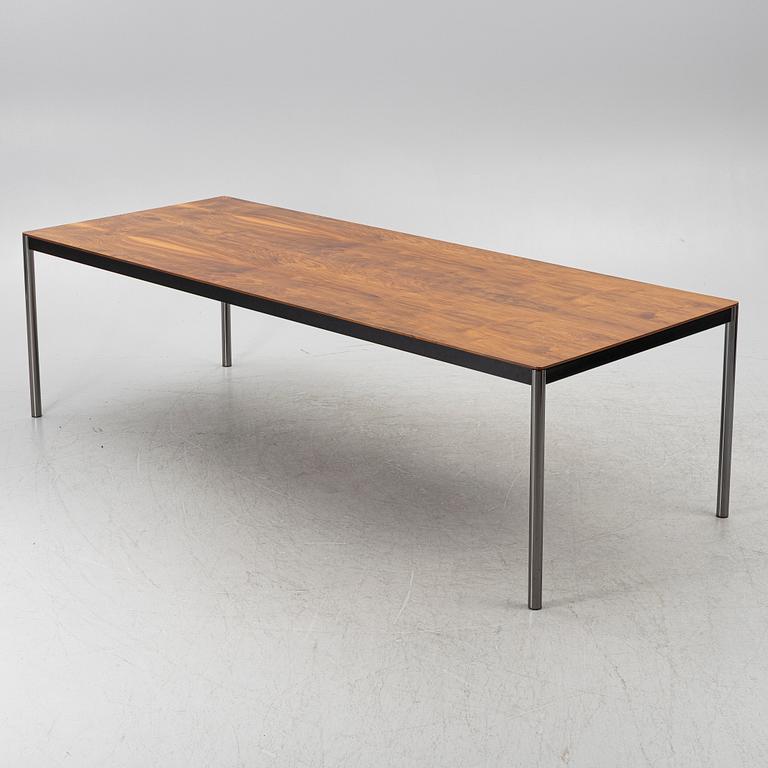 Dining table, Minotti, Italy.