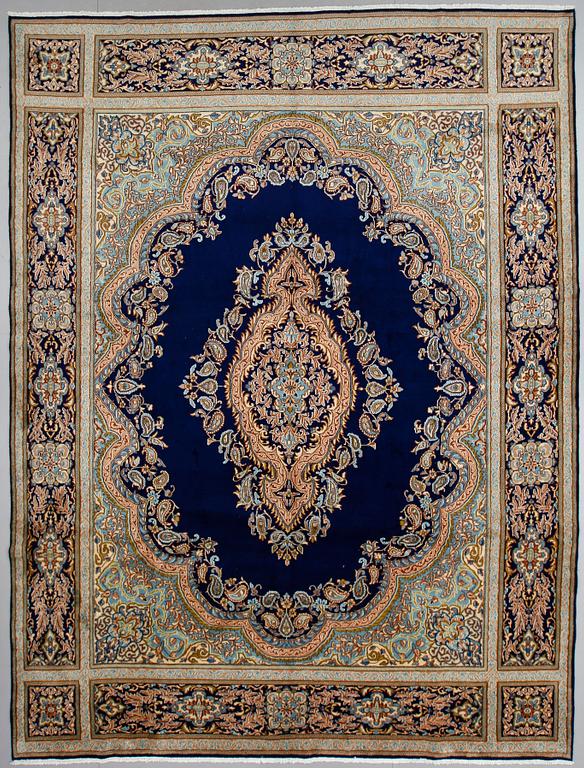 MATTA, Kirman, ca 403 x 300 cm.