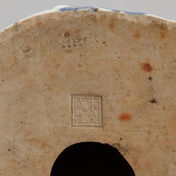 A large Chinese famille rose buddha, 20th century.