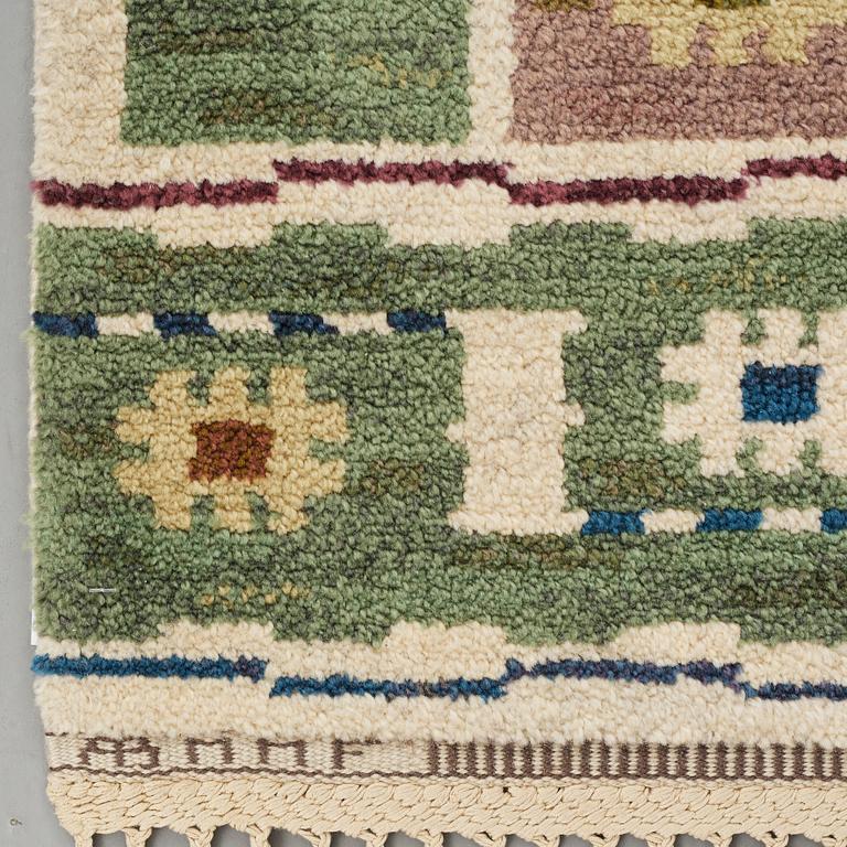 Märta Måås-Fjetterström, A carpet, "Ängarna", knotted pile, ca 246,5-248,5 x 176-178 cm, signed AB MMF.