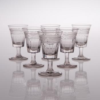 A 19th century Russian glassware set consisting of 32 pieces.