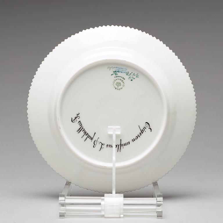 A set of 12 Royal Copenhagen "Flora Dancia" plates, 20th Century.