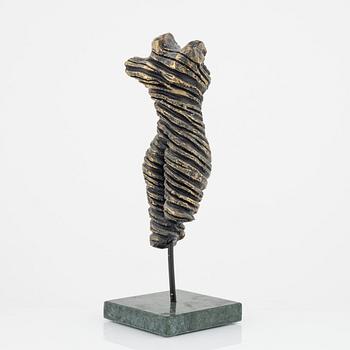 Frank Olsson, skulptur. Signerad och numrerad. Höjd 30 cm.