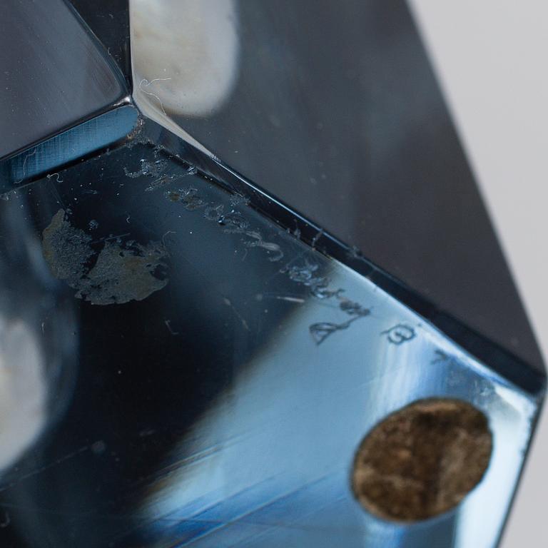 A glass vase by Strömbergshyttan.