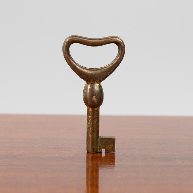 Nils Strinning, a 'Continental' shelf, mid-20th century.