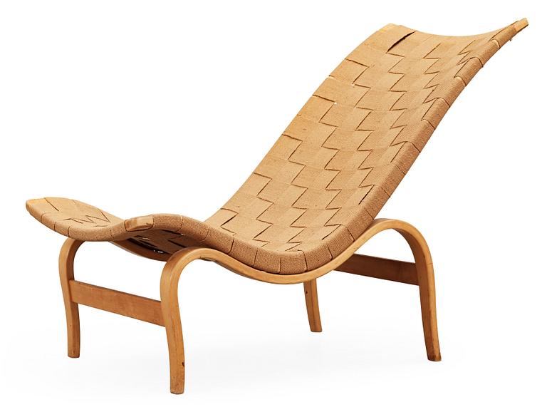 A Bruno Mathsson laminated birch easy chair, by Karl Mathsson, Värnamo, Sweden 1941.