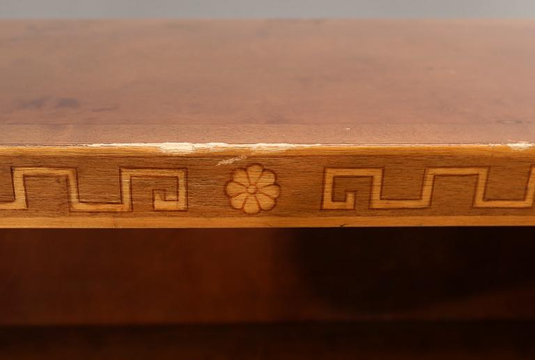 BOKHYLLA, 1900-talets första hälft.