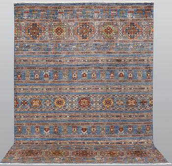A rug, Ziegler design, approx. 297 x 204 cm.