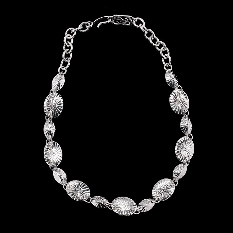 Yves Saint Laurent, halsband.