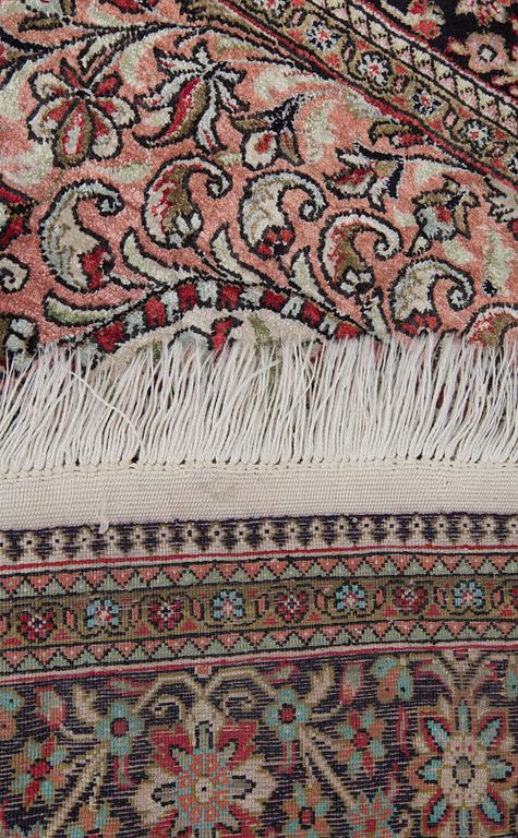 MATTA, silke, Pakistan/Kina. Ca 166x103 cm.
