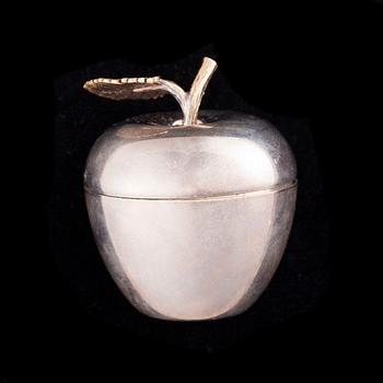 ETUI, silver, i form av äpple, Tiffany. Vikt 38 g.