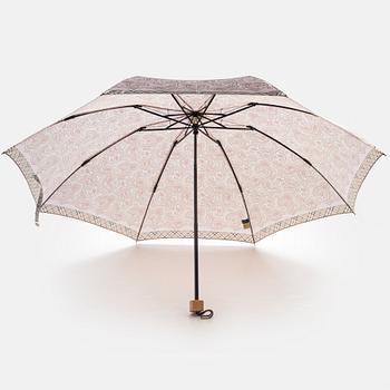 Burberry, umbrella.