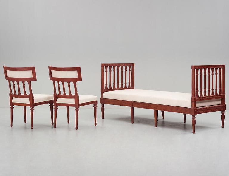 A pair of chairs and a sofa by Ephraim Ståhl (master in Stockholm 1794-1820), late Gustavian ca 1800.