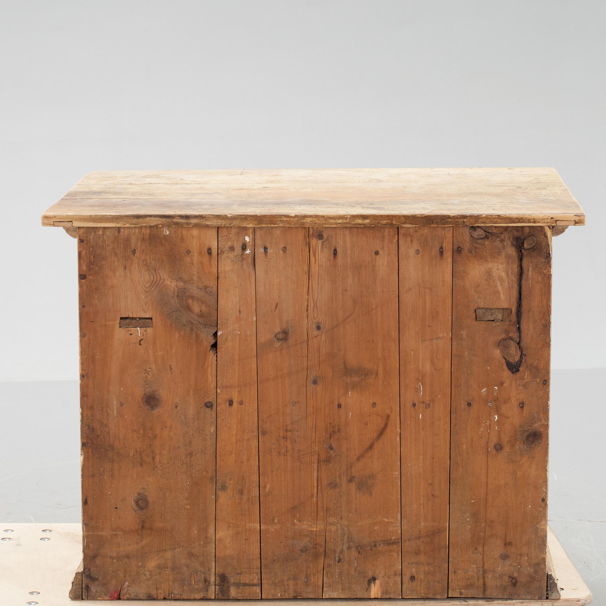 MÖSSBORD, 1800-tal.