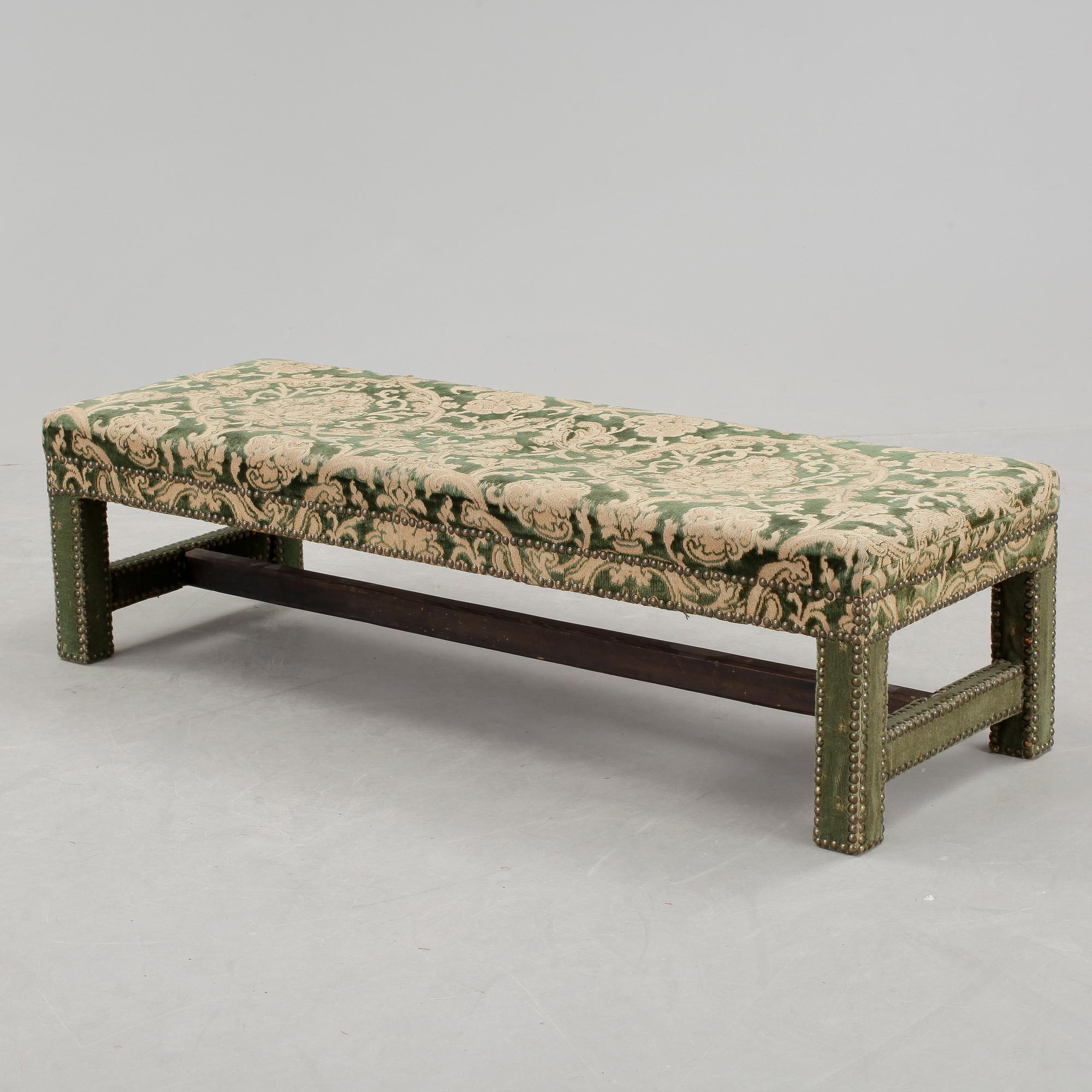 PALL/BÄNK, 1900-talets början.