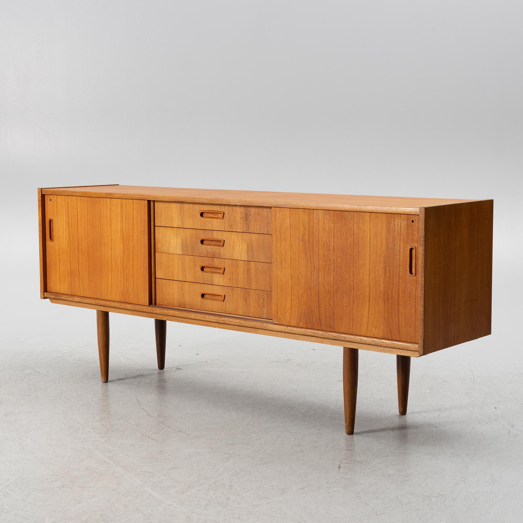 Sideboard, Ulferts Tibro, 1900-talets andra hälft.