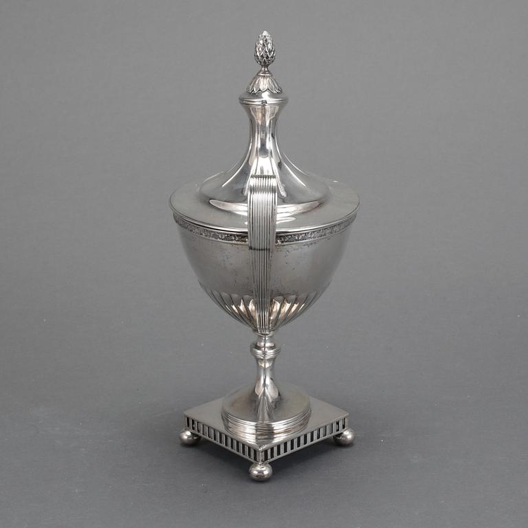 SOCKERSKÅL, silver, David Andersen & Co, Stockholm 1912. Vikt ca 635g.