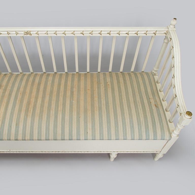 Sohva, kustavilaistyylinen, 1900-luvun alku.