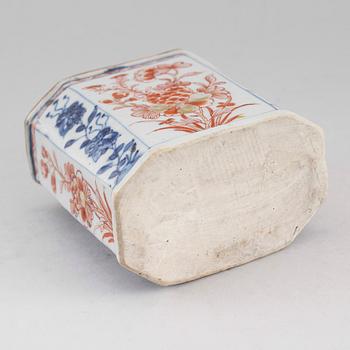 TEDOSA, porslin, Kina, 1700-tal.