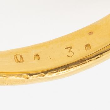 Ring, 18K guld med en rund briljantslipad diamant.