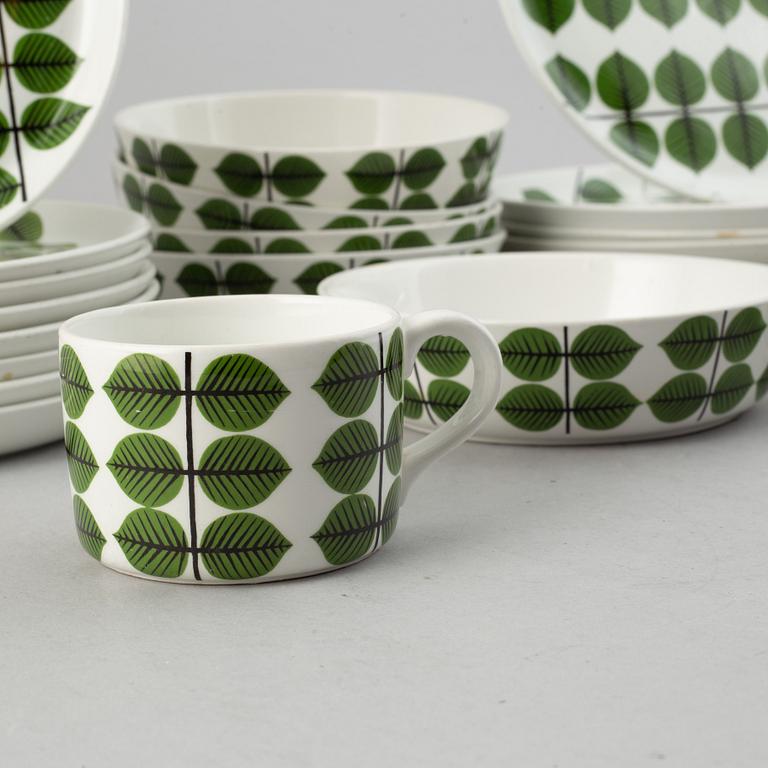 A 22 pcs ' Berså' dining service designed by Stig Lindberg, Gutavsberg.