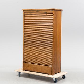 A German oak filing cabinet, first half of the 20th century.