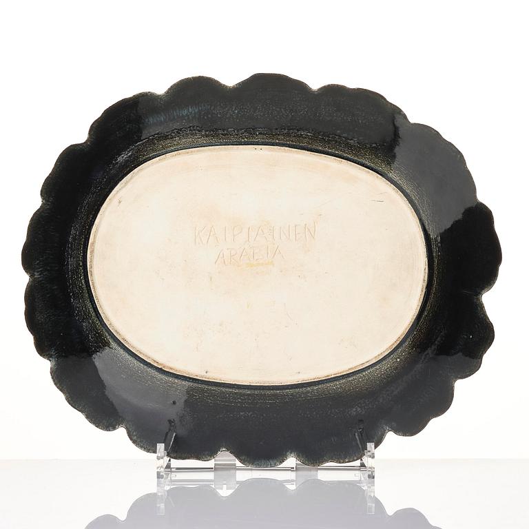 Birger Kaipiainen, a decorative stoneware dish, Arabia, Finland 1960s.