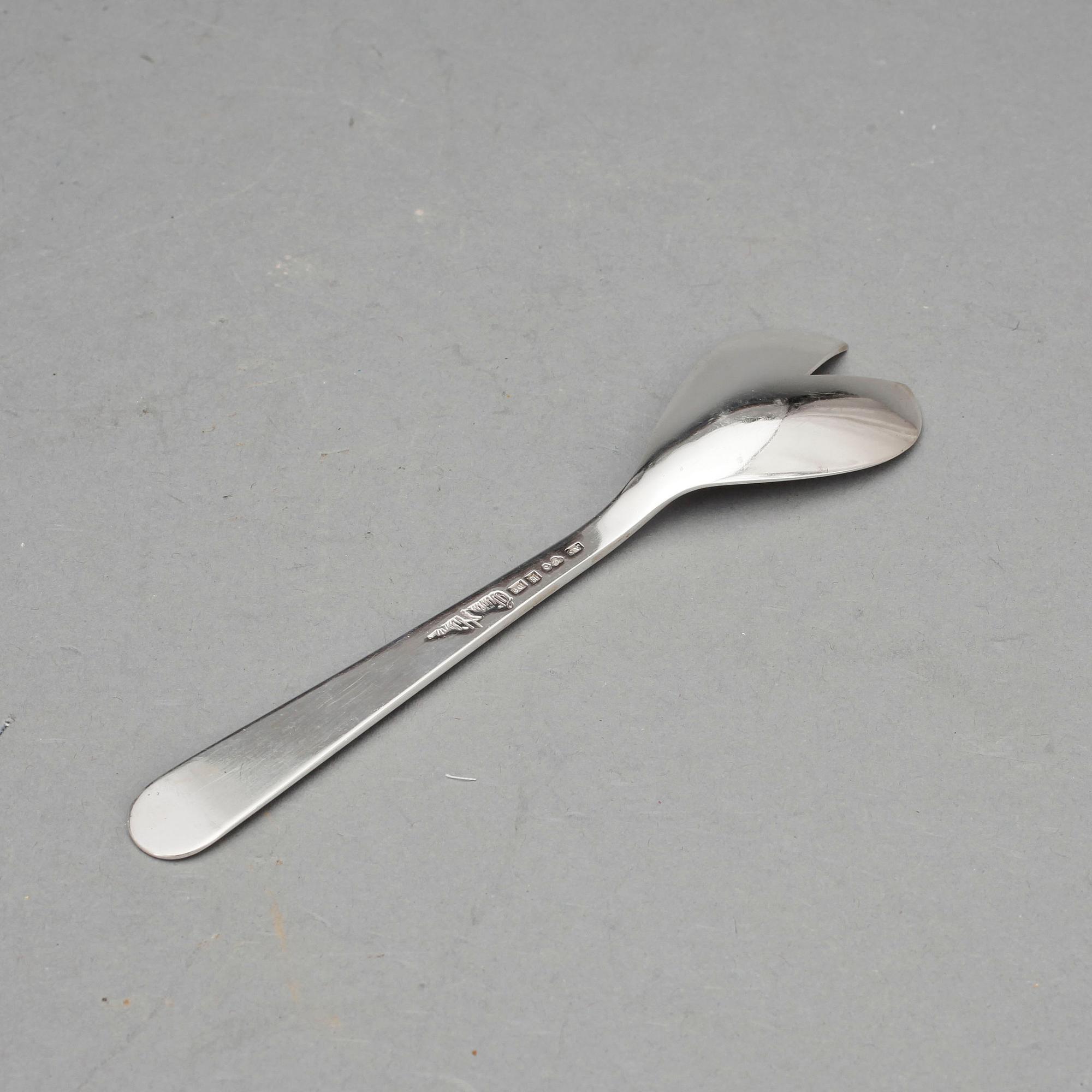 OSTRONSKED, silver, Wiwen Nilsson, Lund, 1954. Vikt 29 gram.